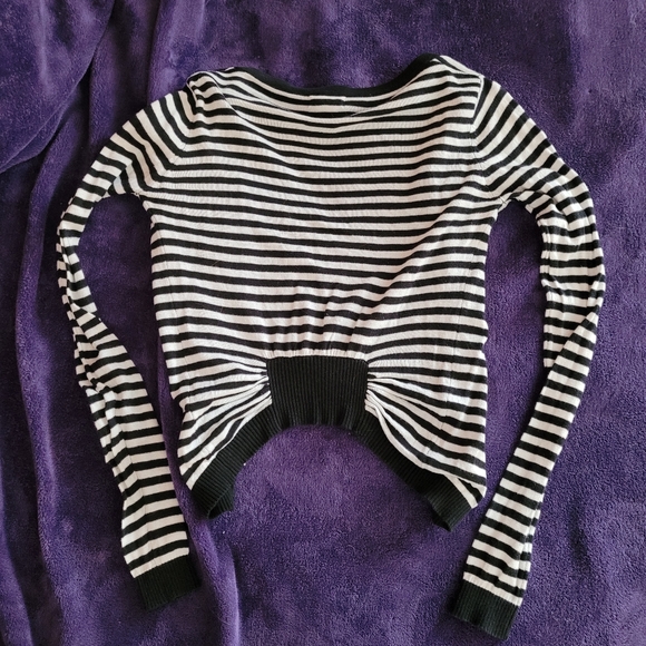 Cardigan - Picture 2 of 3